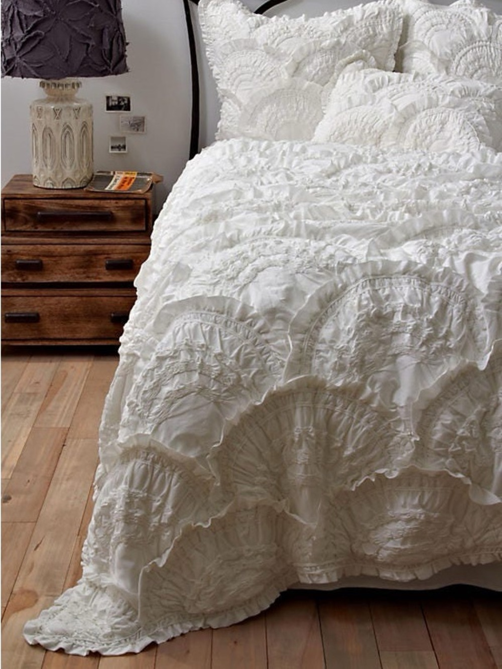 Anthropologie Rivulets Quilt / Ivory / Full